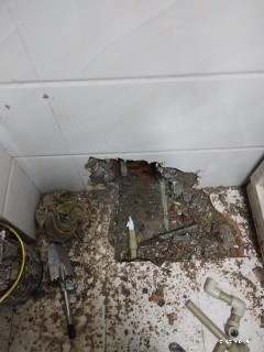 卫生间漏水检测维修